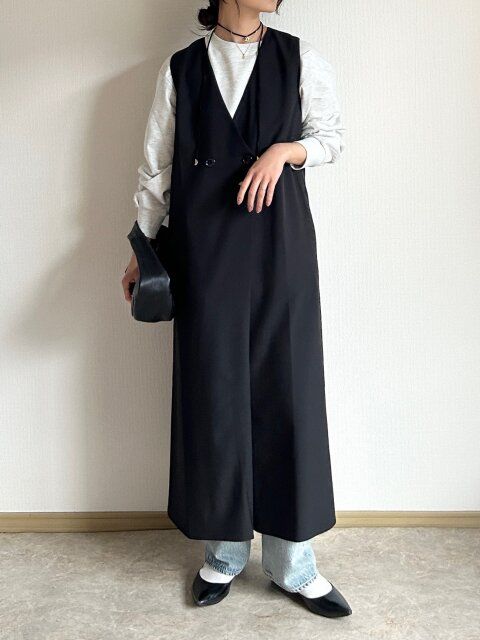 ジレワンピで大人顔に