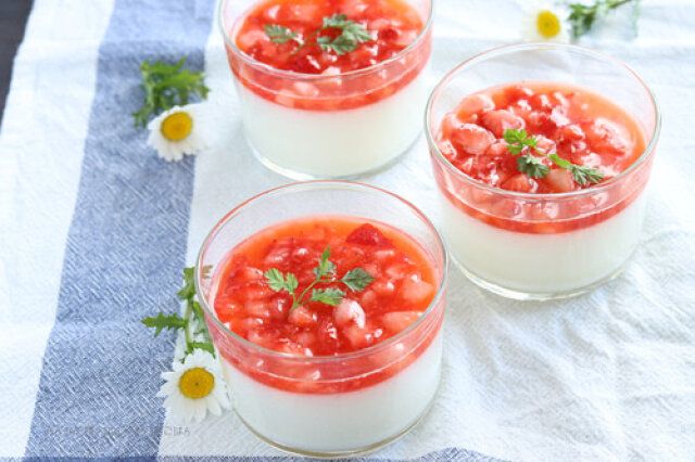 苺ミルクプリン