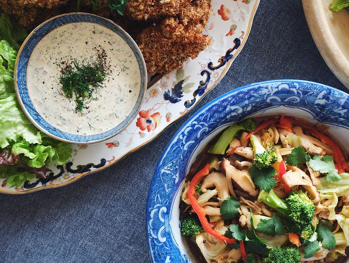 キャベツとブロッコリー、キノコの温サラダ