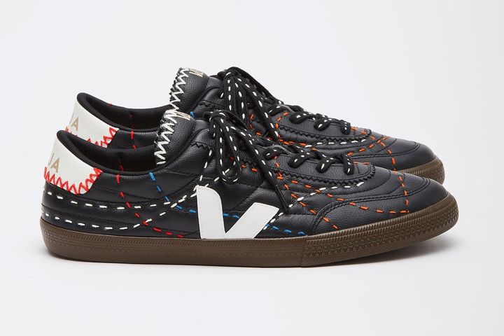 ヴェジャ × サシコギャルズ コラボスニーカー ¥165,000