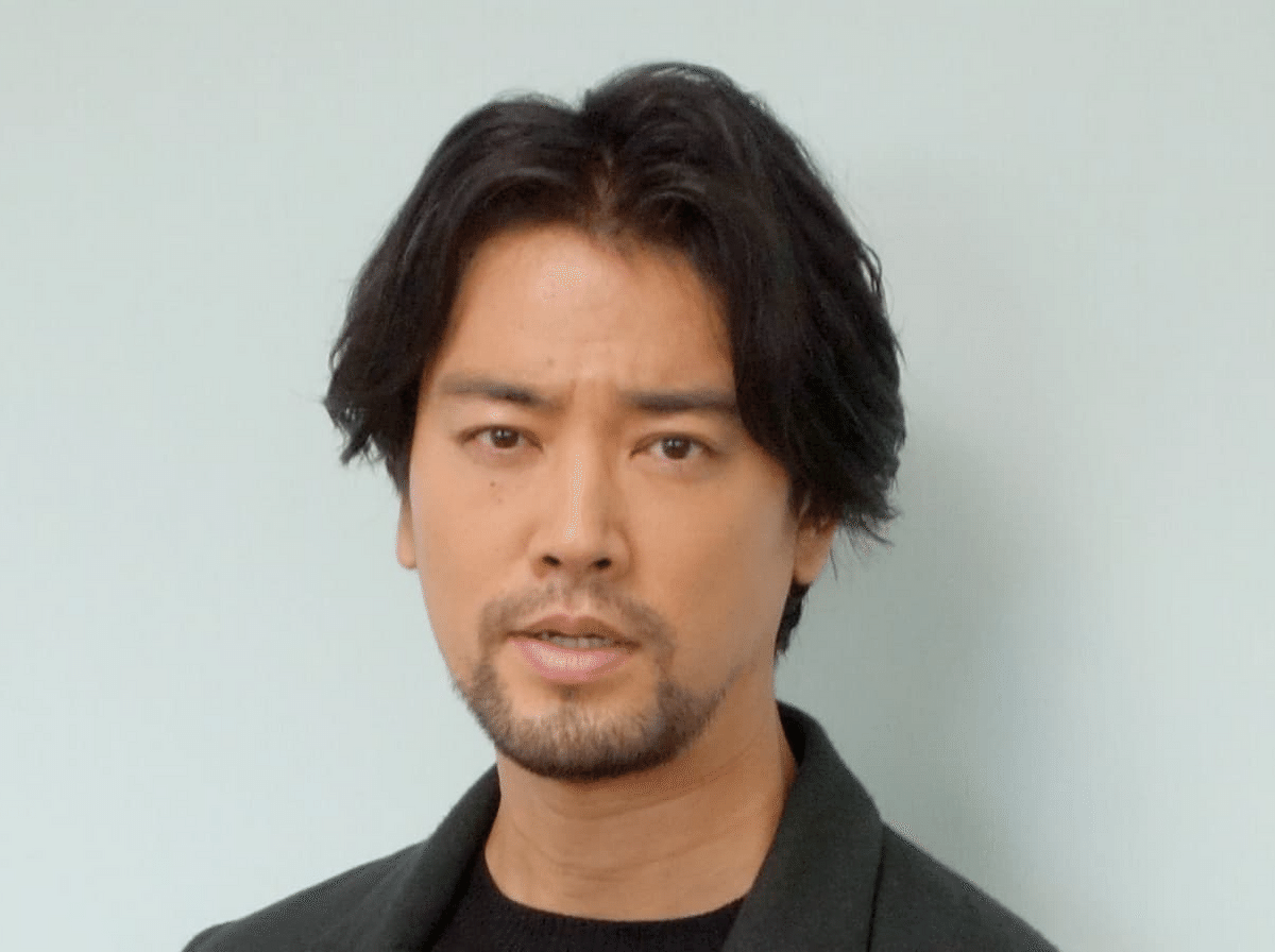 「第一話から名作の予感」２０年ぶりに“目覚めた男” が見た光景…考察しがいのある初回放送に称賛の声！【日曜新ドラマ】 | TRILL【トリル】