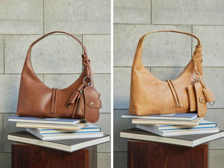 画像: 「HOBOセットバック」[縦30✕横35✕マチ8cm]各￥31,900【ハァウ】 出典：ウィム ガゼット