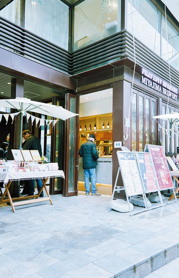 醸造所併設で、新鮮な宮島生まれのビールを朝から堪能できるブルワリー。