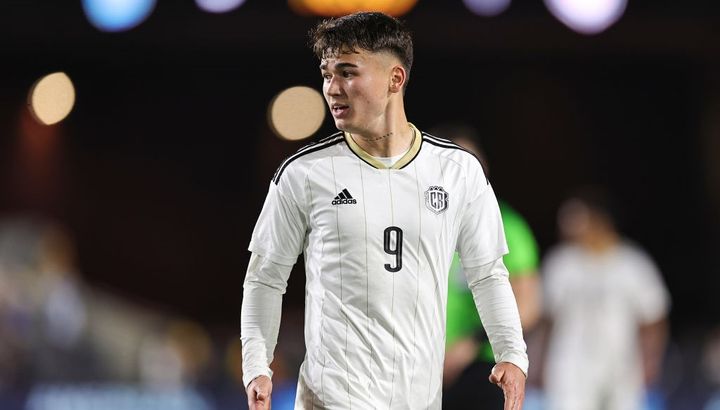 日本人MFと同僚になる可能性も？フランス強豪2クラブがコスタリカ代表の若きストライカー獲得に興味