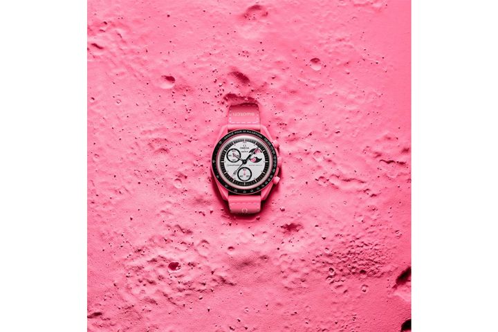 MISSION TO THE PINK MOONPHASE