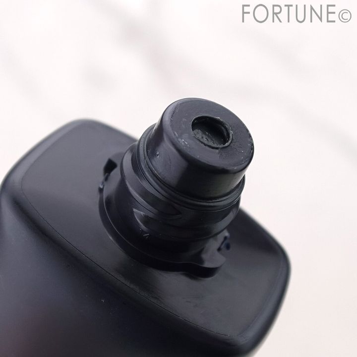 shu uemura（シュウ ウエムラ） ブラック フ...