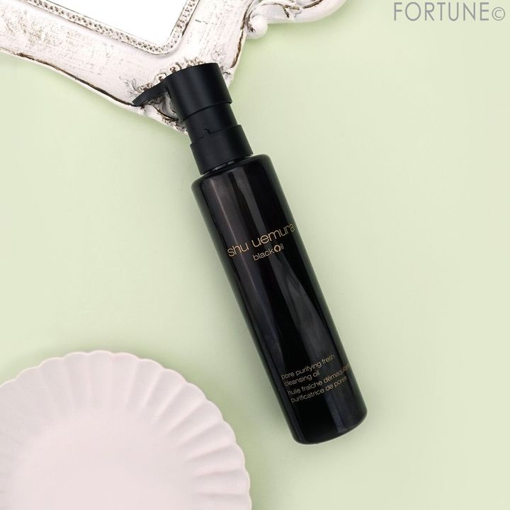 shu uemura（シュウ ウエムラ） ブラック ク...