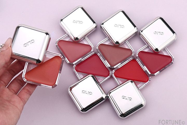 CLIO（クリオ）｜エッセンシャル リップチーク タップ