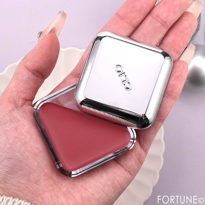 CLIO（クリオ）｜エッセンシャル リップチーク タップ