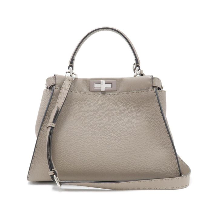 フェンディのピーカブー