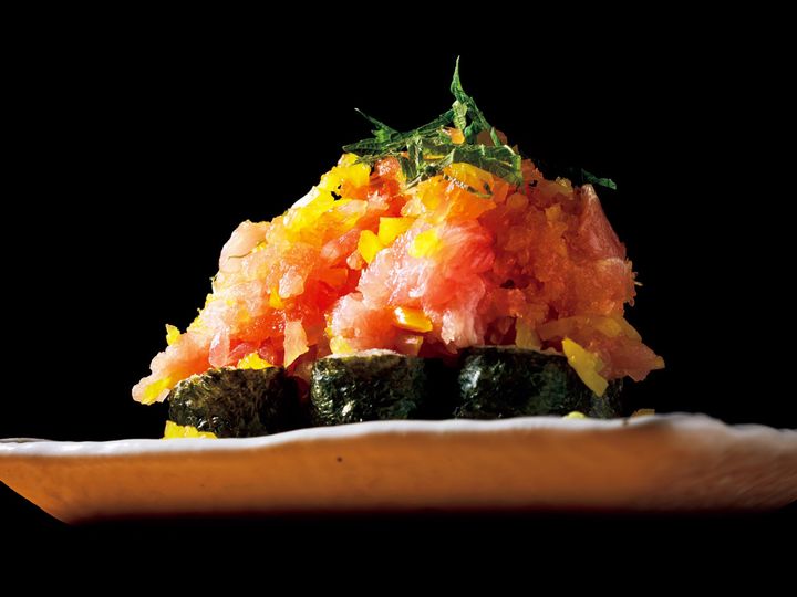 池尻大橋『十方 立ち喰い鮨』の「こぼれ鉄火巻き」