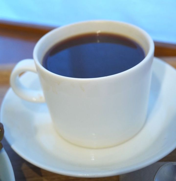 なみなみがうれしい「コーヒー」400円（ホット・アイス）