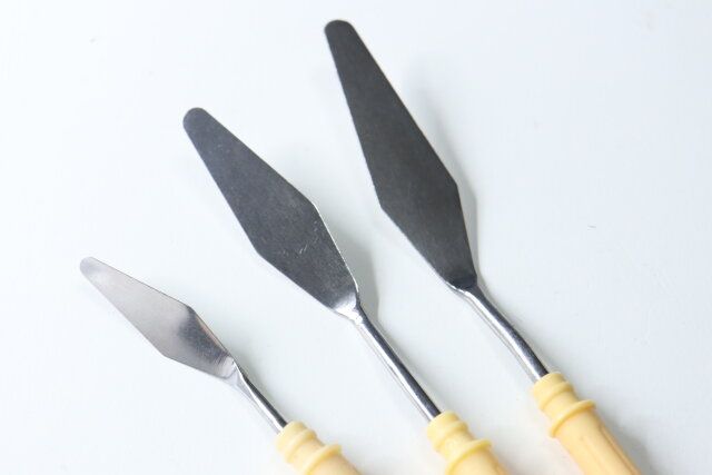 ダイソーのペインティングナイフの種類