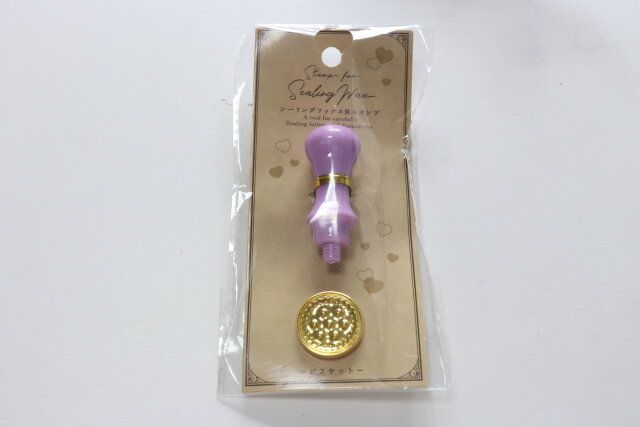 セリアのシーリングワックス押し型 ビスケットのパッケージ