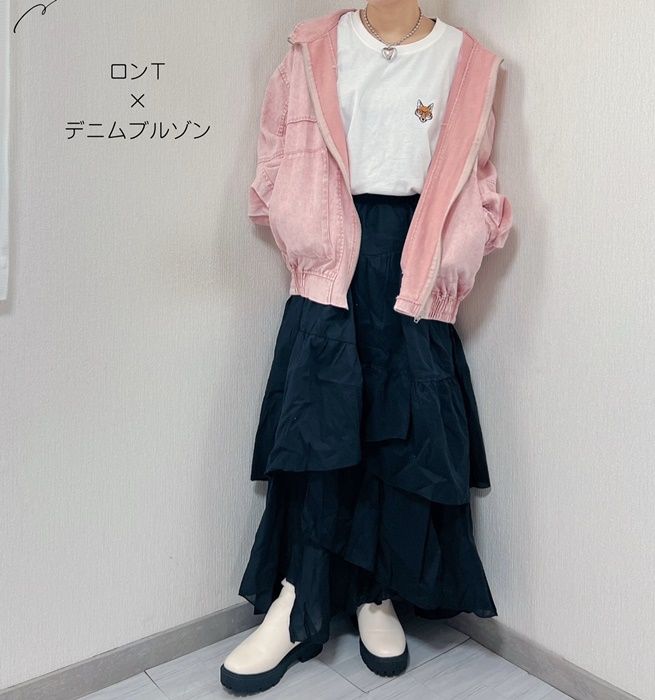 デニムジップブルゾン×しまむらのブラックの「ティアードスカート」
