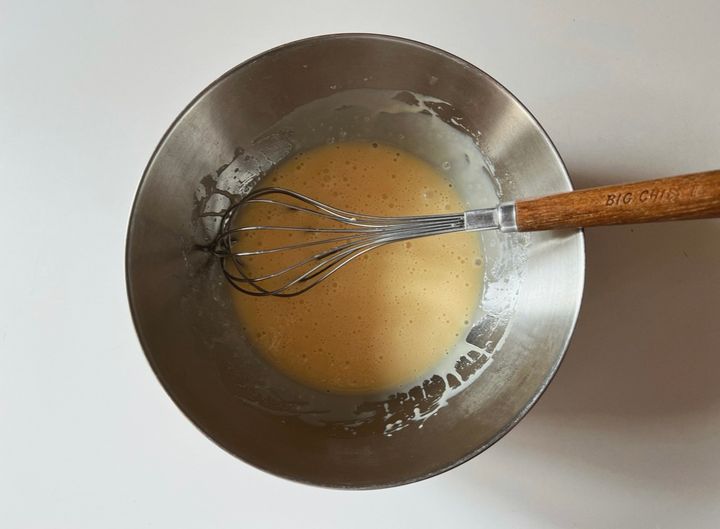 簡単！いちごと練乳の“ショートケーキ風”米粉ケーキ【渡辺友美子のコーヒーに合うお菓子のレシピ vol.72 〜レシピで旅するヨーロッパ〜】