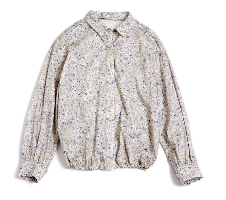 シャツ¥29,700／アデュー トリステス（アデュー トリステス）