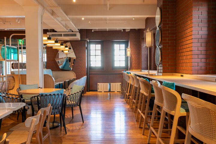 横浜の歴史を感じて過ごすカフェでいちごスイーツを堪能♪「UNI COFFEE ROASTERY 横浜赤レンガ倉庫」