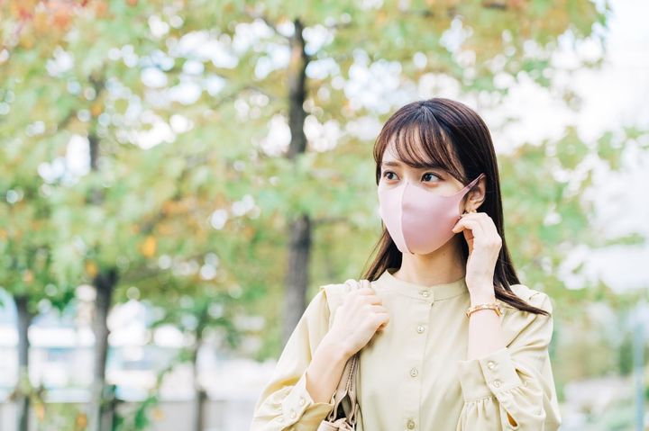 スギ花粉が髪につくと、どうなる？