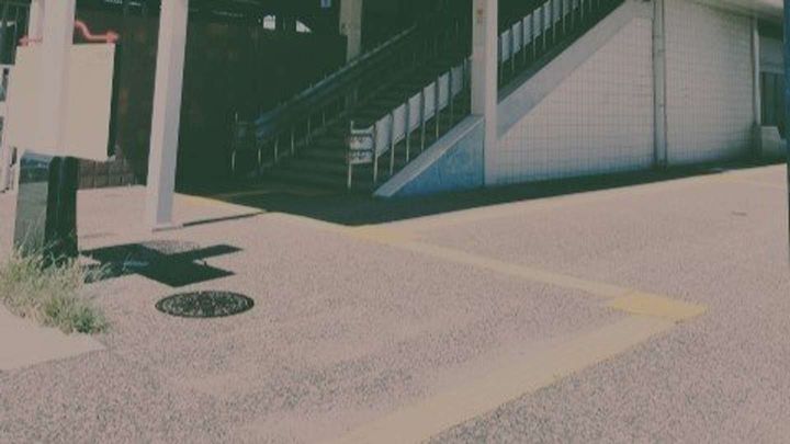 病院の最寄り駅で電車を降りたら...（画像はイメージ）