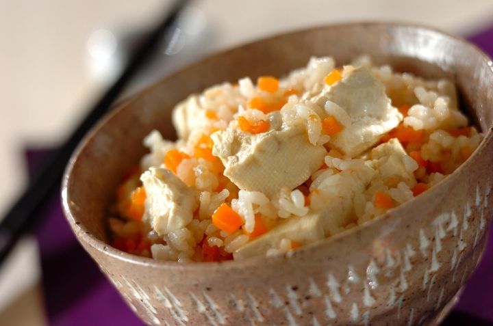 豆腐の炊き込みご飯
