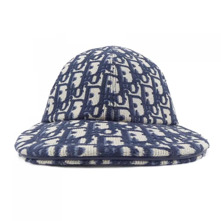 ディオールのオブリーク柄のキャップ