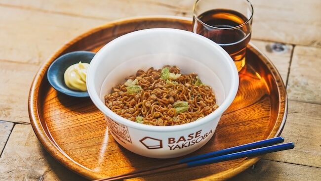 『BASE YAKISOBA ソース焼きそば』