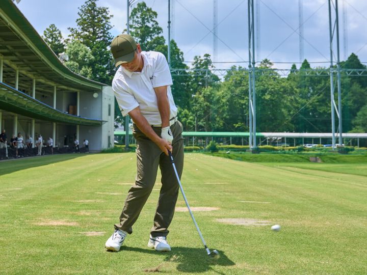 アイアンのミスは“タオル1枚”で直る！ダフリやトップをなくす方法を解説