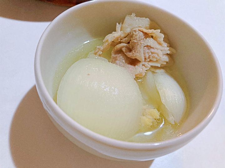 盛り付けた玉鍋