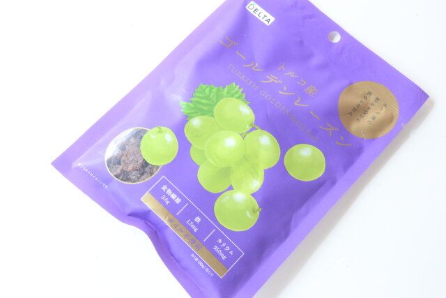 サルタナレーズンを使用したダイソーのトルコ産 ゴールデンレーズン