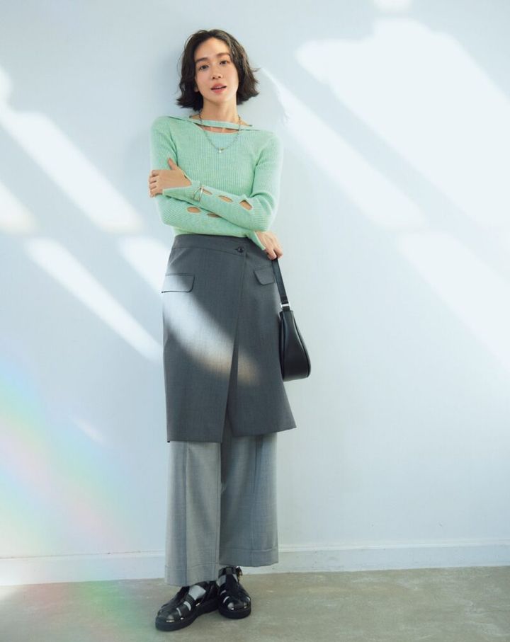 パステル×グレーのコーデ