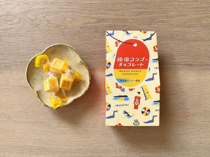 鹿児島県指宿で買える、マンゴースイーツのお土産3選。どこか懐かしくて陽気なパッケージにリニューアル！【旅するデザイナーがおすすめするお土産たち！】
