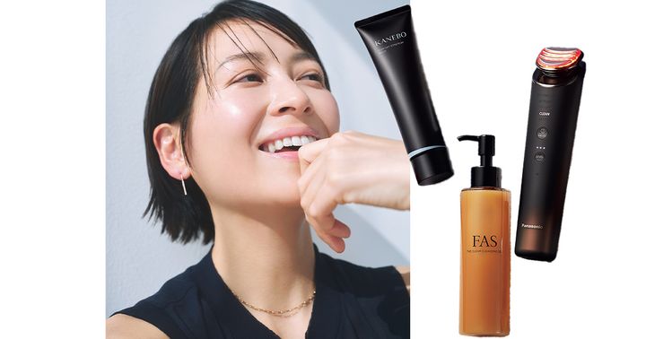 VERYモデルの青木裕子さんと美容ギア・洗顔料