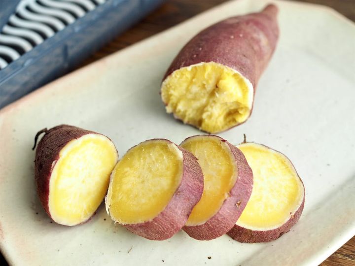 ダイソーの電子レンジ調理器 とうもろこし・さつまいも