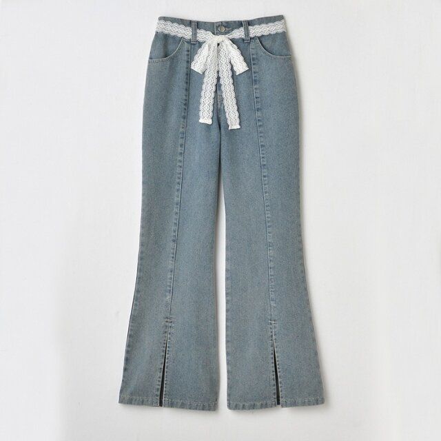 しまむらのフレアデニムパンツ