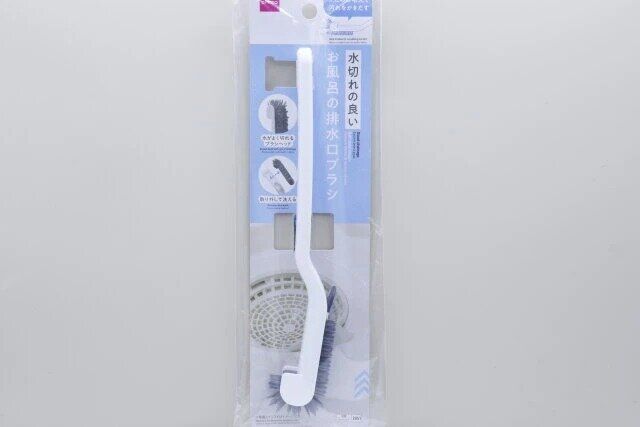 ダイソーの水切れの良いお風呂の排水口ブラシのパッケージ