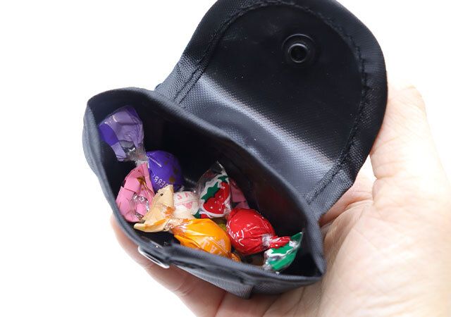 セリアのワイヤレスイヤホンケースホルダーは小物入れにぴったり