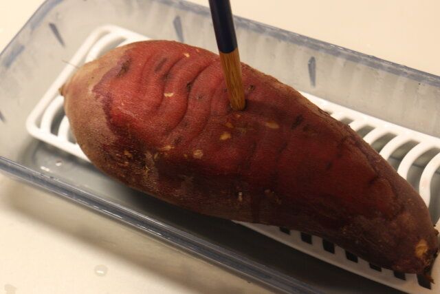 ダイソーの電子レンジ調理器 とうもろこし・さつまいも CGRのレビュー