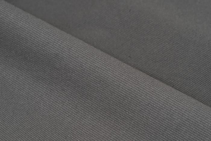 RIDGE MOUNTAUN GEARのシャツに使われている4WayストレッチのCOOL DOTS