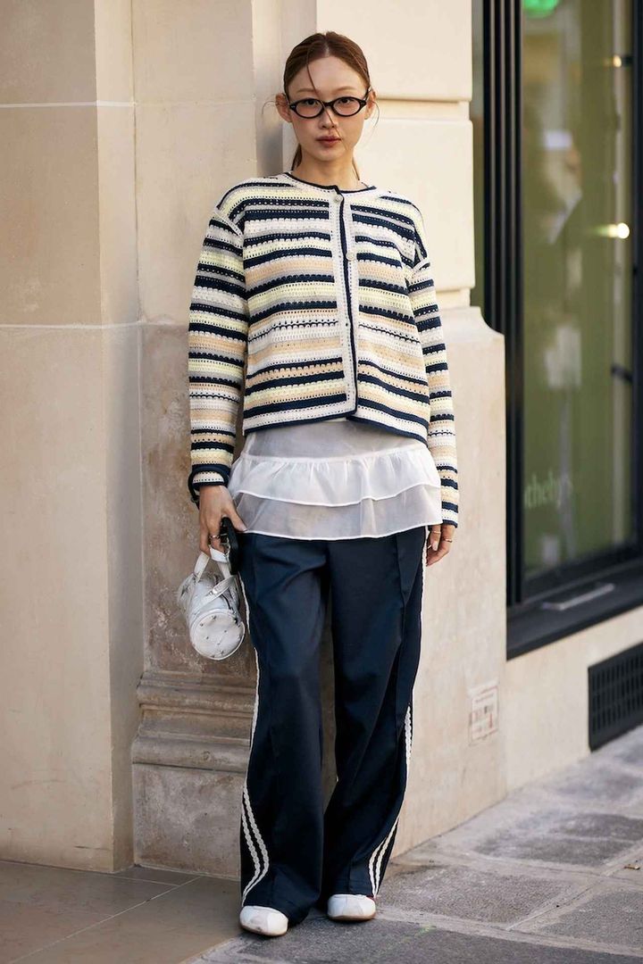 画像: ジャージーパンツで甘さを中和