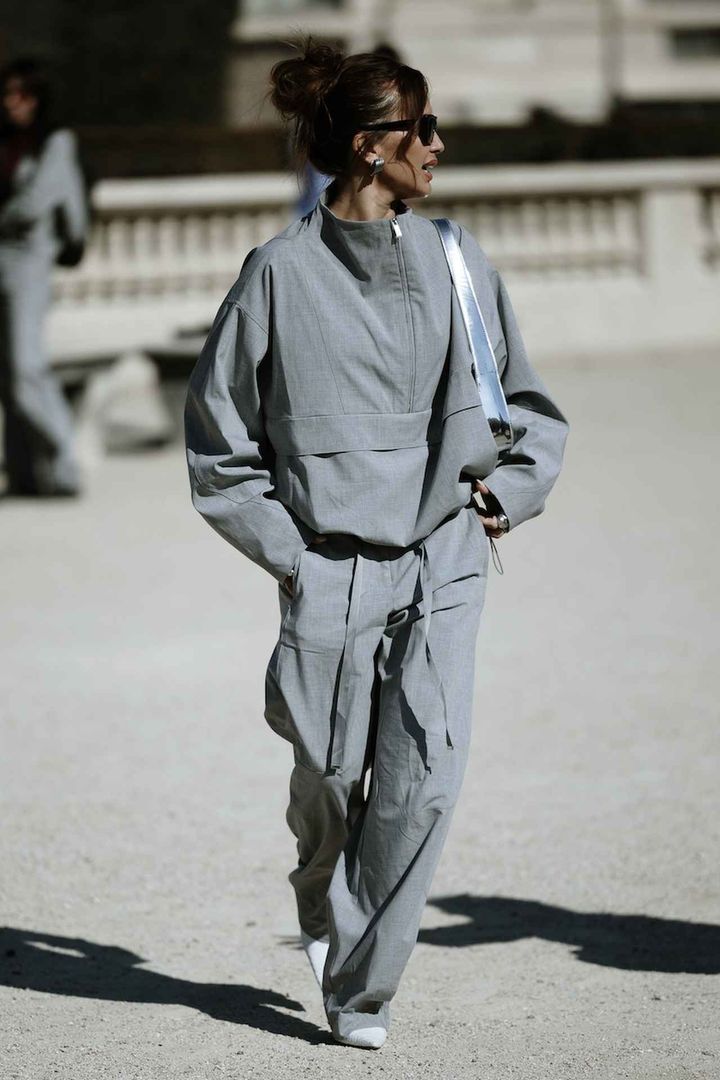 画像: シャープに整う小物を投入