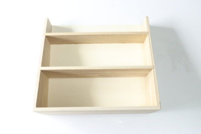 ダイソーのインテリア収納ボックス（3段）のパッケージ