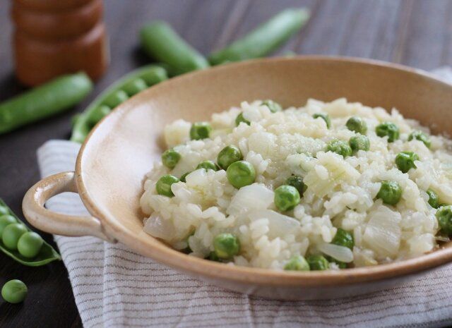 グリーンピースと新玉ねぎのリゾット