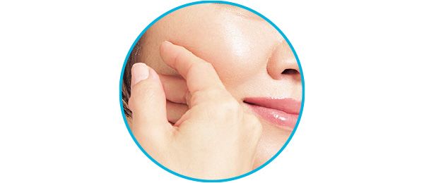 手の甲側で触ってひんやりしていたらOK