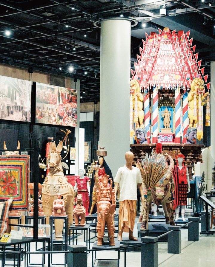 収蔵点数は34万6000点にものぼり、約1万2000点が展示されている。