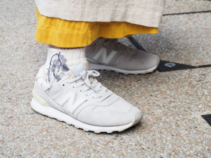 「ニューバランス」のスニーカー