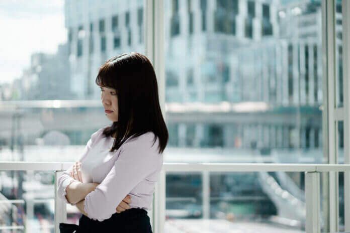 被害者ヅラにドン引き… 美人なのに嫌われる人の特徴6つ