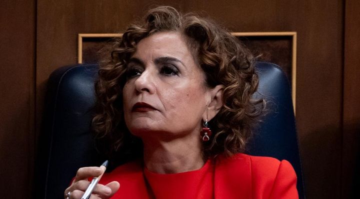 性的暴行が有罪から無罪になった元スター選手、「恥ずべき判決。恥辱」と女性大臣が憤慨