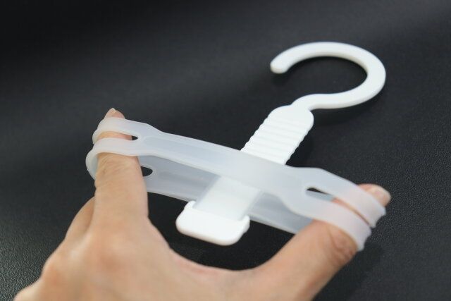 キャンドゥのティッシュBOXそのまま吊るせるフック シリコーンバンド付の強度