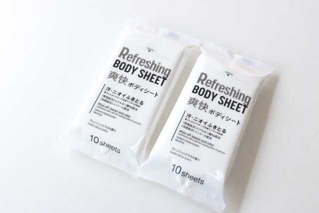 ダイソーの2個入りでお得な爽快ボディシート